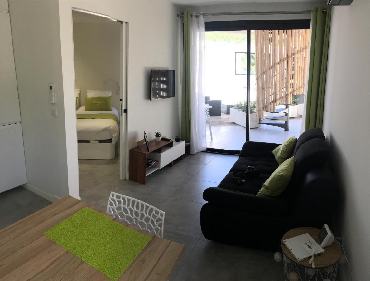 Cassis Lodges